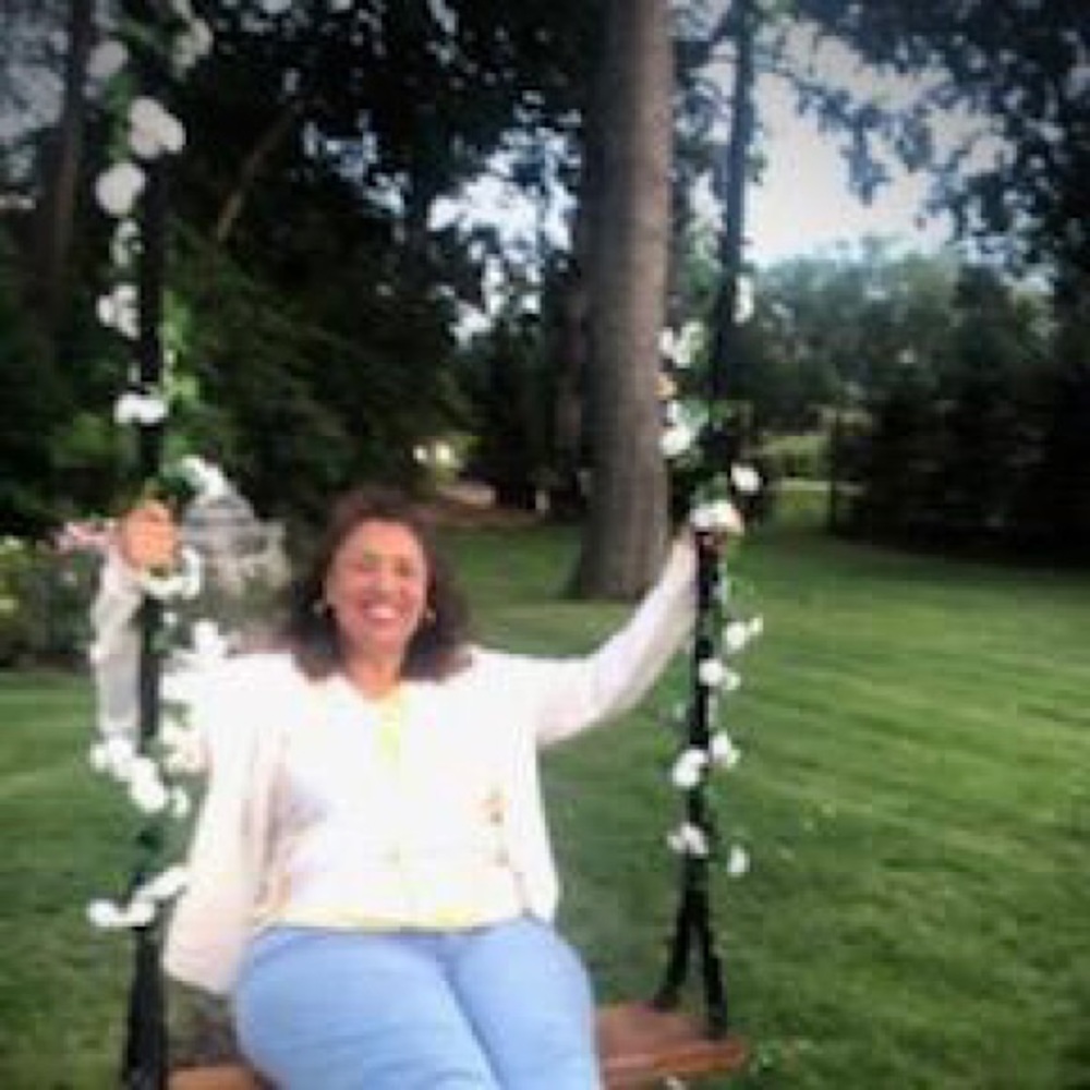 Meet your Posher, Leticia